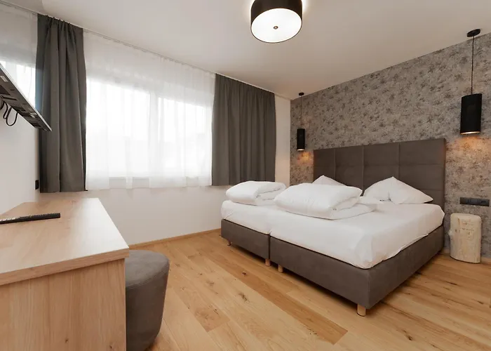 Philipp By A Casa * ゼルデン